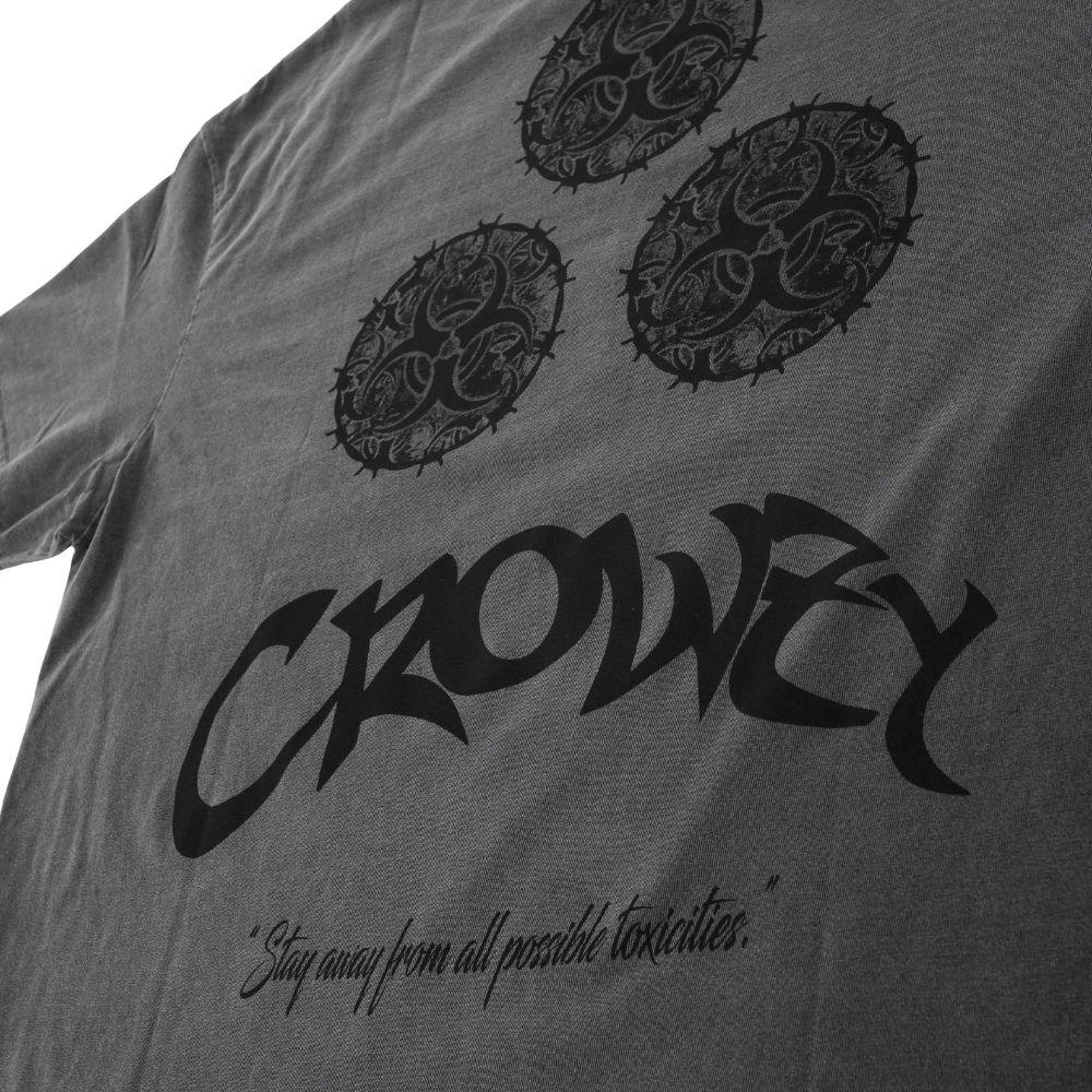 OVERSIZED “TOXIC” - CINZA CHUMBO